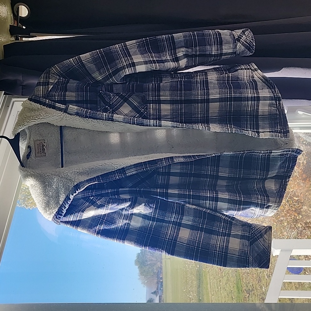 Boston Traders, size L, women's purple plaid shacket w/hood